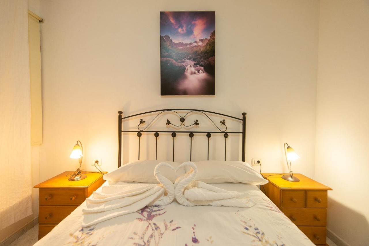 Apartamentos Leomar I ロス・ジャノス・デ・アリダネ エクステリア 写真